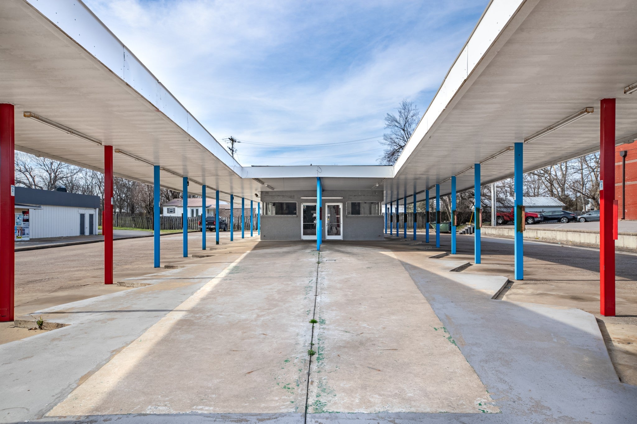 435 E Main St