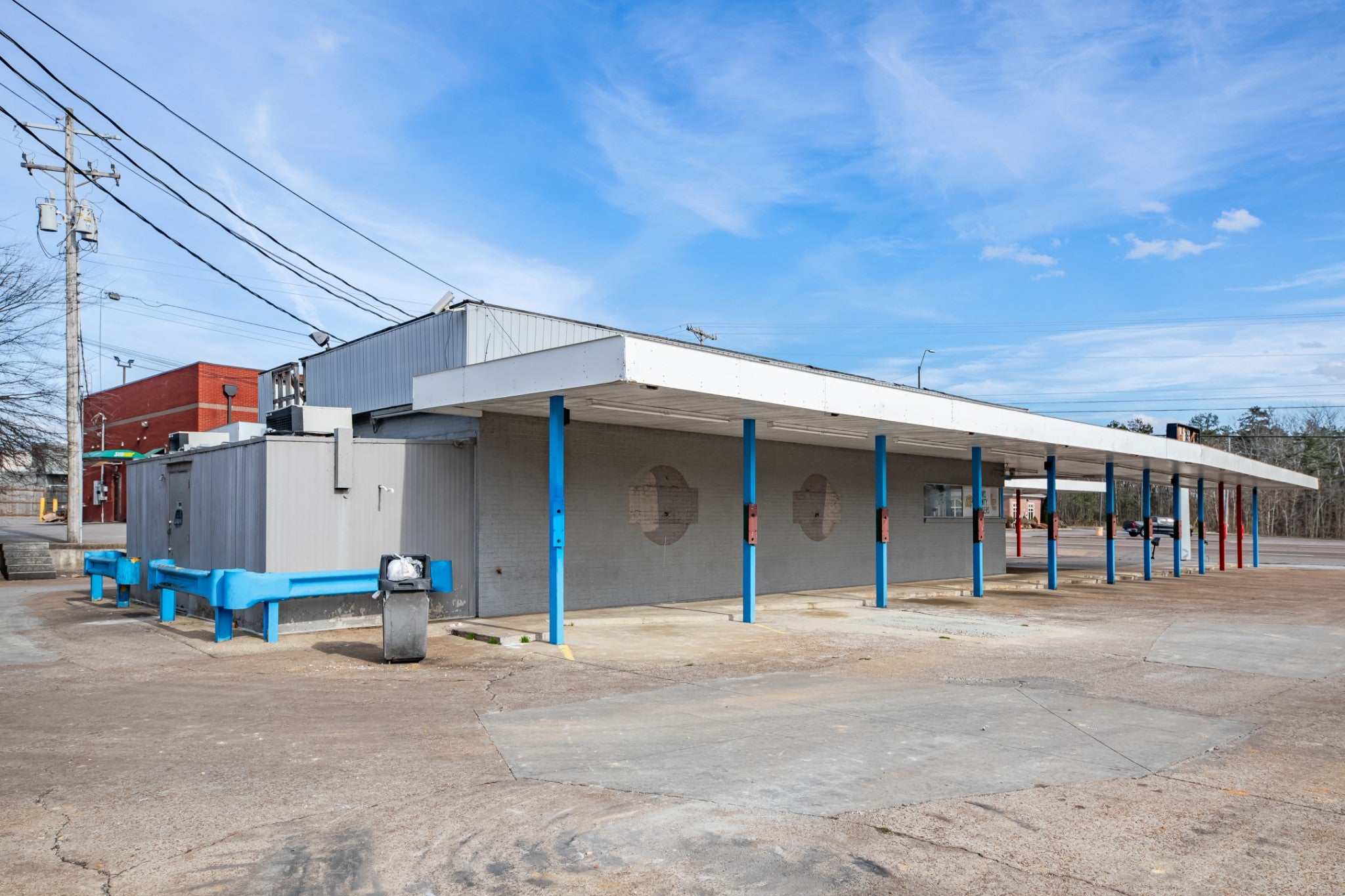 435 E Main St