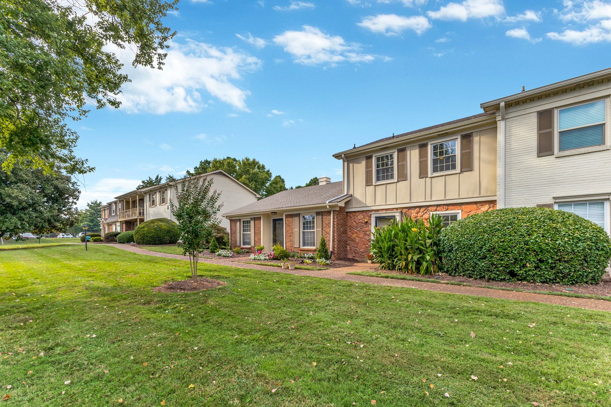 1011 Murfreesboro Rd B2