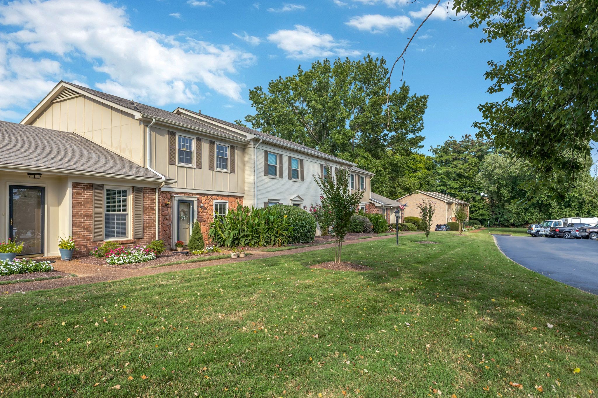 1011 Murfreesboro Rd B2