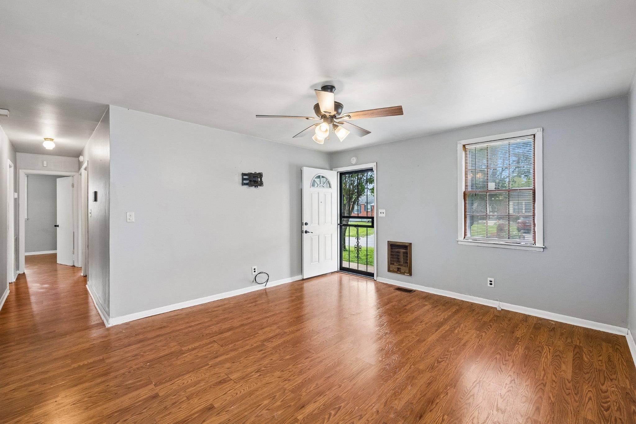 3-bed home for rent in Nashville, TN 37218, 3230 Mayer Ln 3230 Mayer Ln, Nashville TN 37218 3-bed home, photo 5 of 17