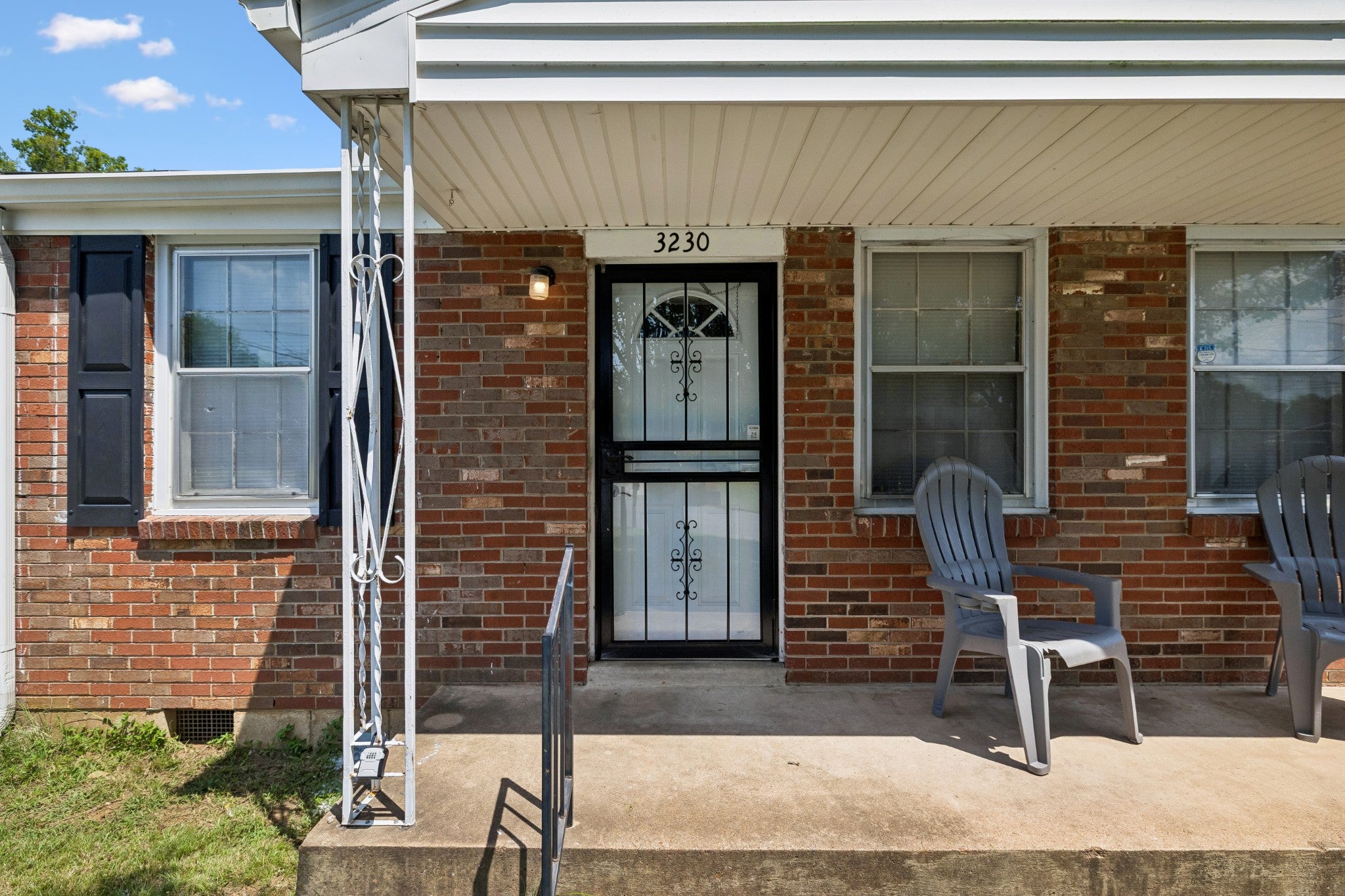 3-bed home for rent in Nashville, TN 37218, 3230 Mayer Ln 3230 Mayer Ln, Nashville TN 37218 3-bed home, photo 3 of 17