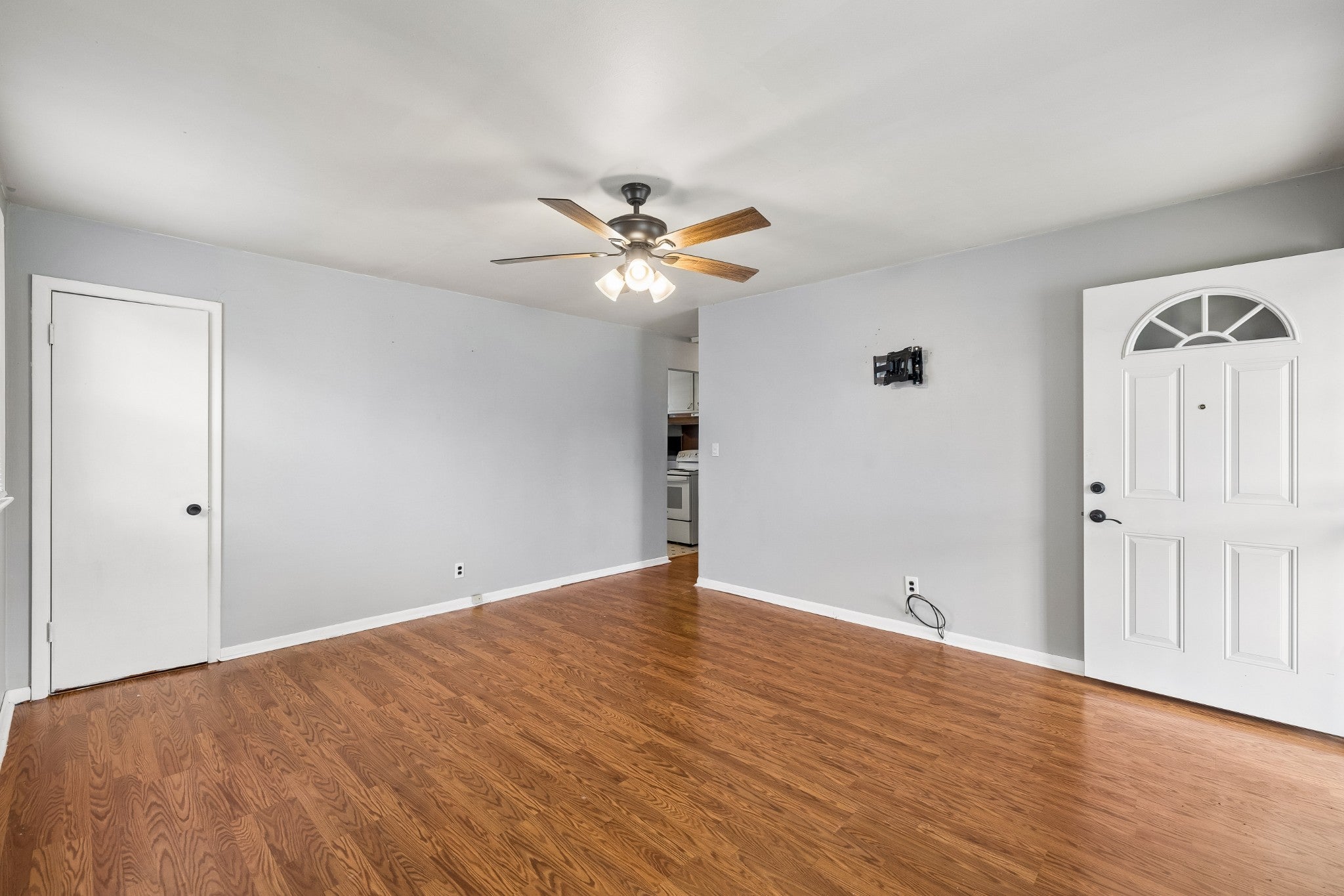 3-bed home for rent in Nashville, TN 37218, 3230 Mayer Ln 3230 Mayer Ln, Nashville TN 37218 3-bed home, photo 4 of 17