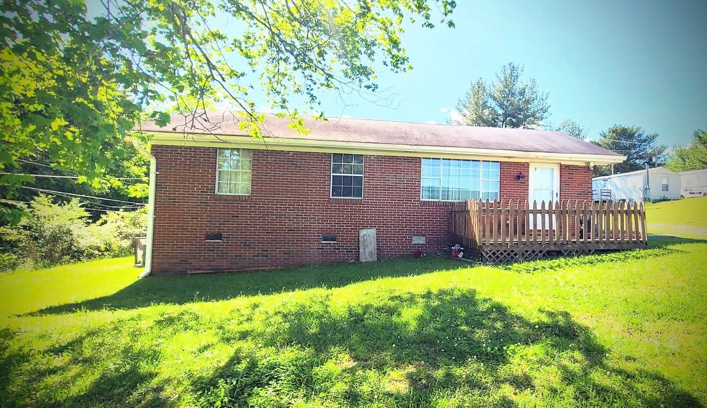 294 N Cedar St