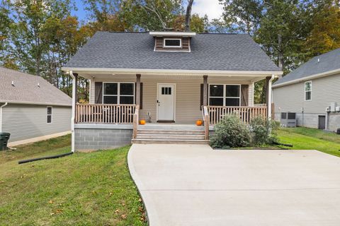 103C Oak Park Dr Dickson TN 37055