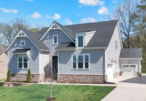 7116 Neills Branch Dr College Grove TN 37046