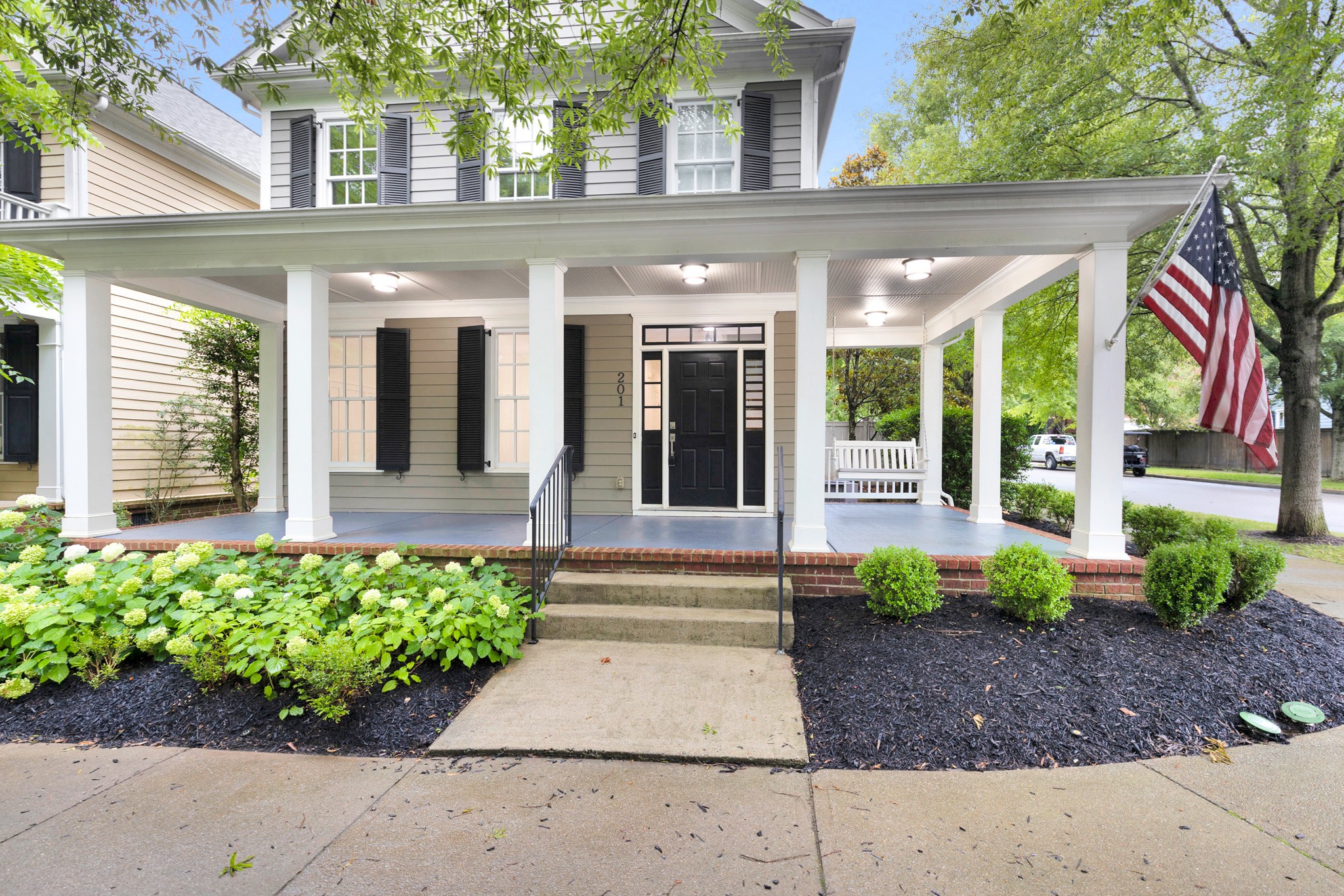 201 Acadia Ave