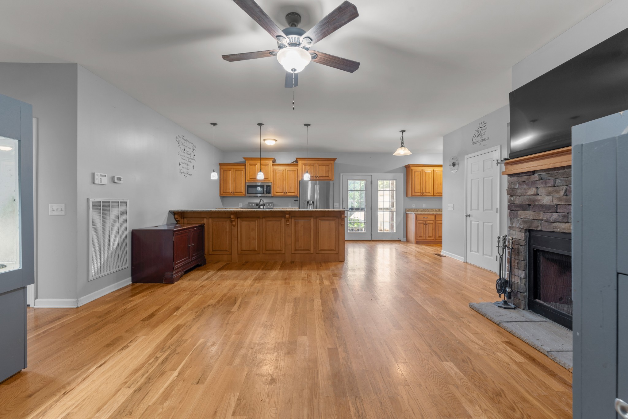 114 Cartwright Pkwy
