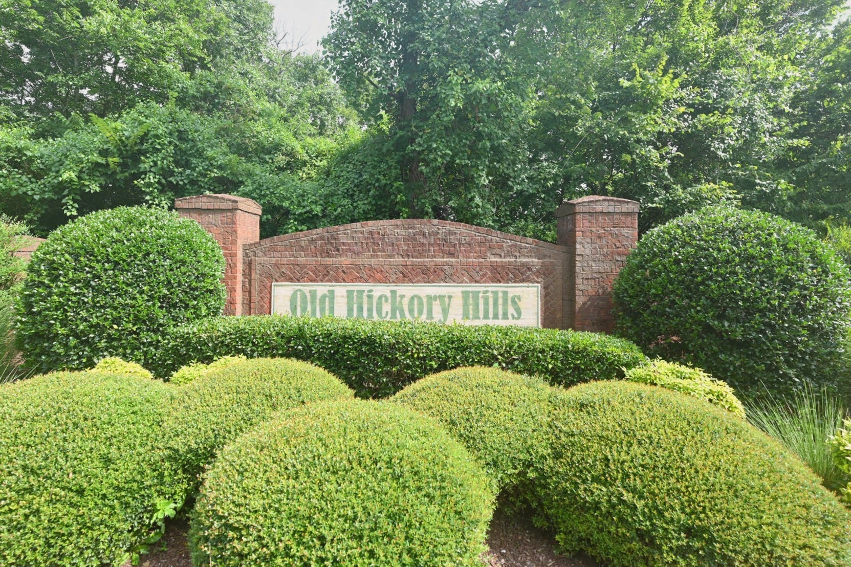 3.0-bed rental at 104 Parker Dr