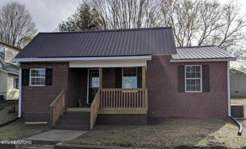 Photo of 606 Kingston St, Lenoir City, TN 37771 (MLS # 3138196)