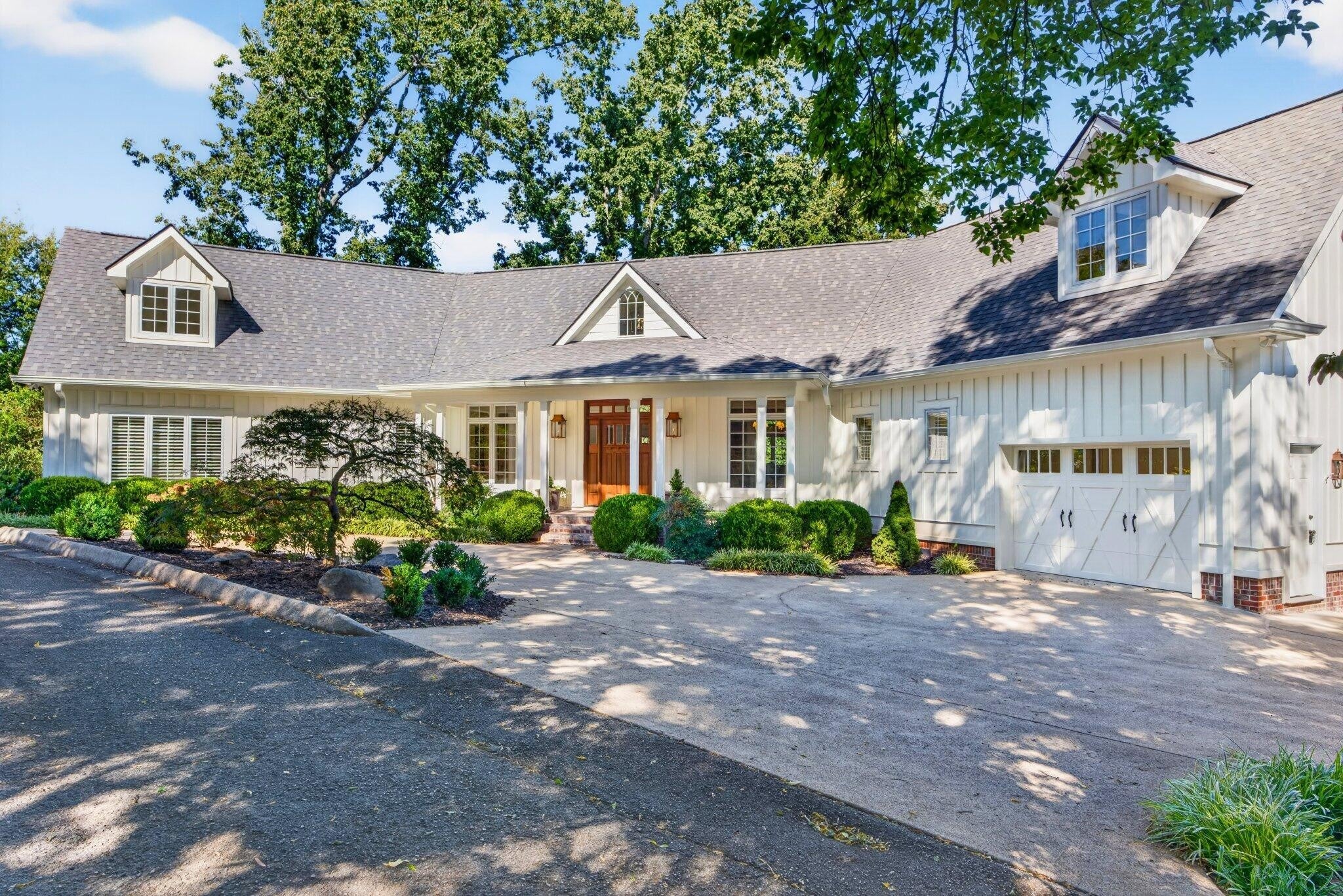 1117 Winding Oaks Way