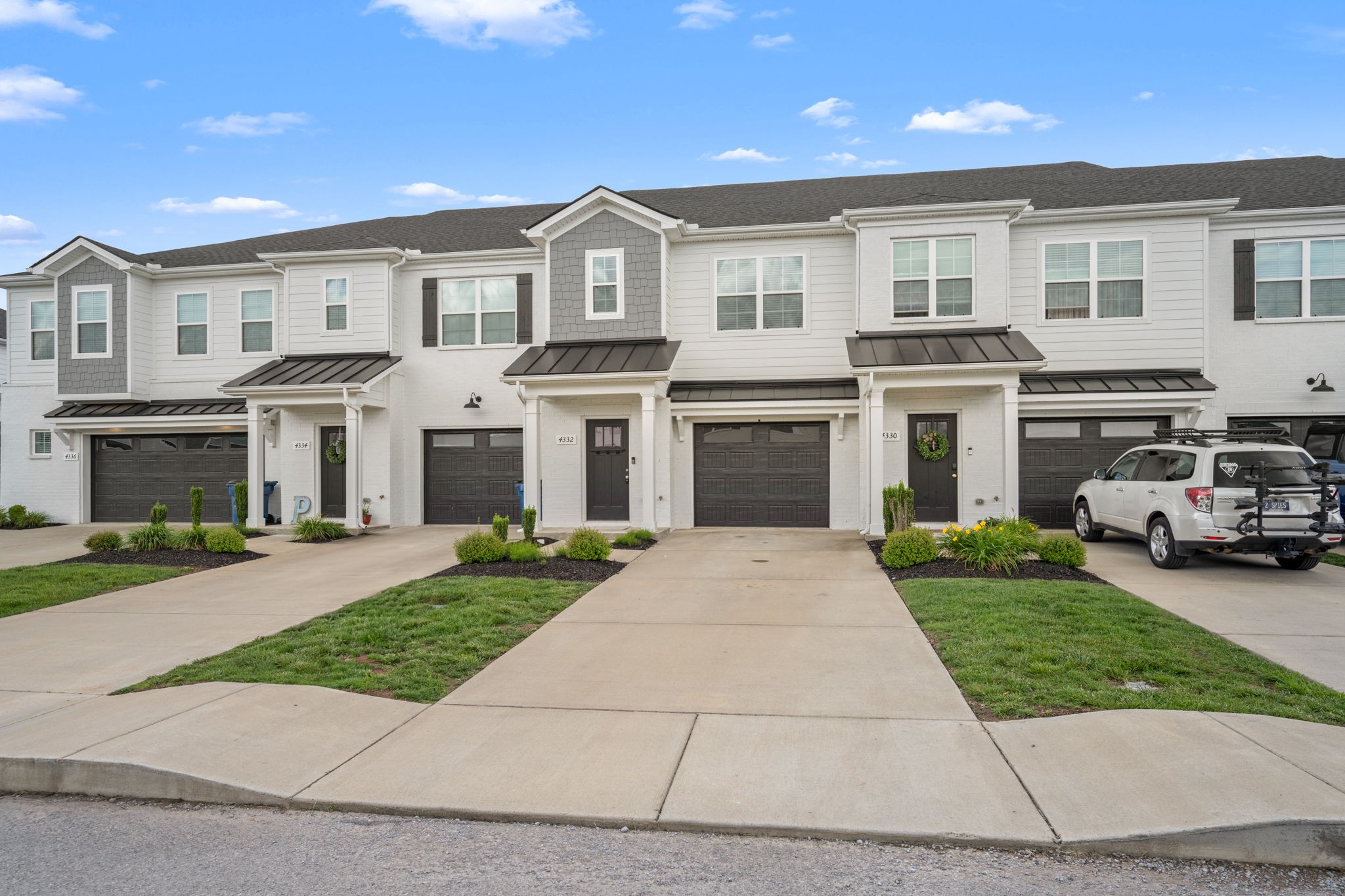 4332 Doral Dr