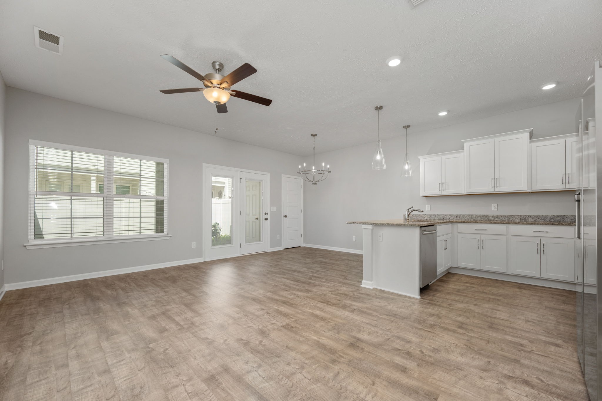 4332 Doral Dr