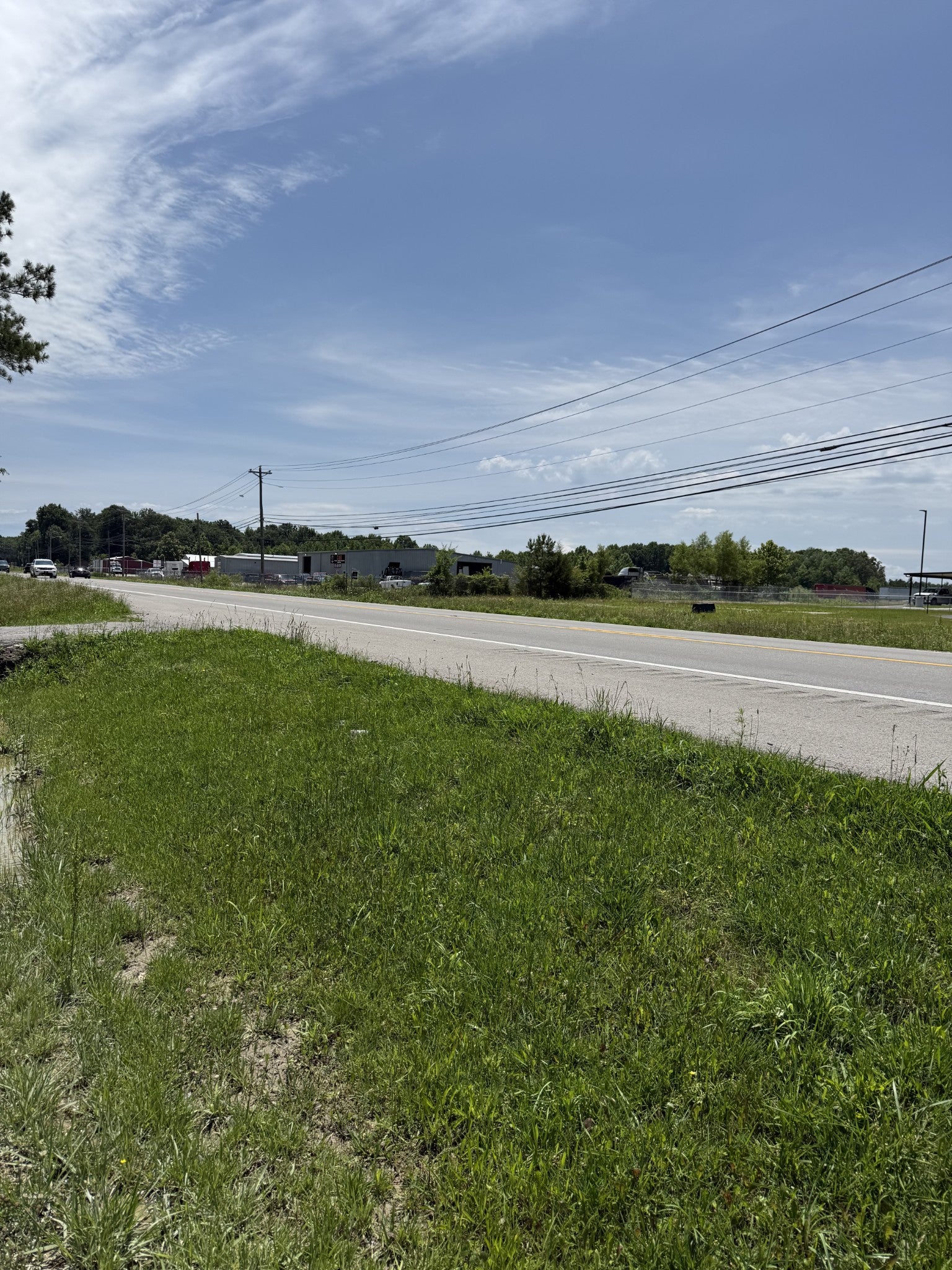 3295 Hillsboro Hwy