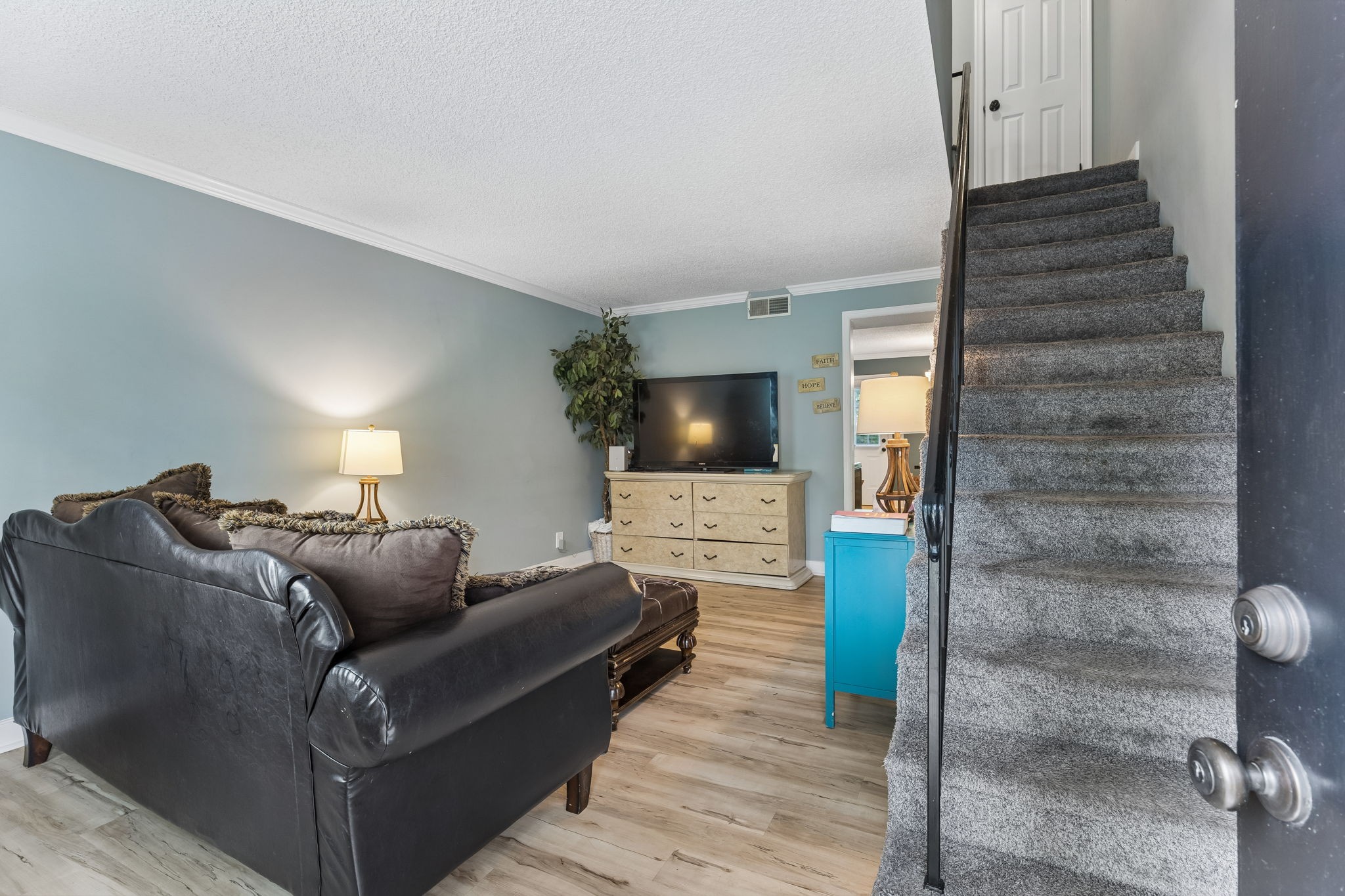 212 Blue Ridge Dr 9