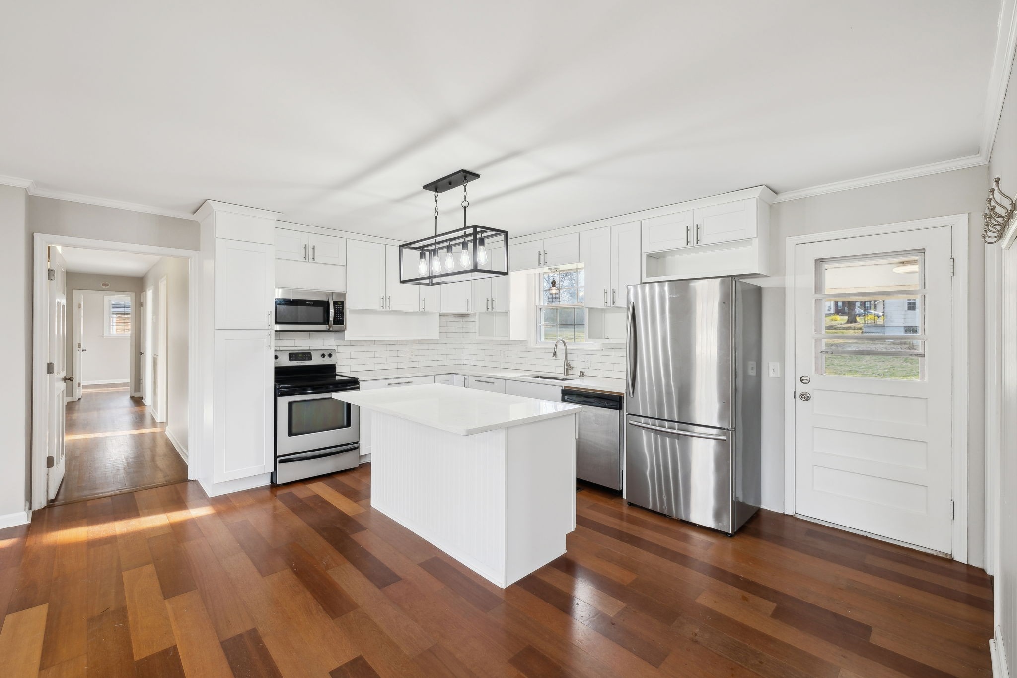 105 McArthur Dr