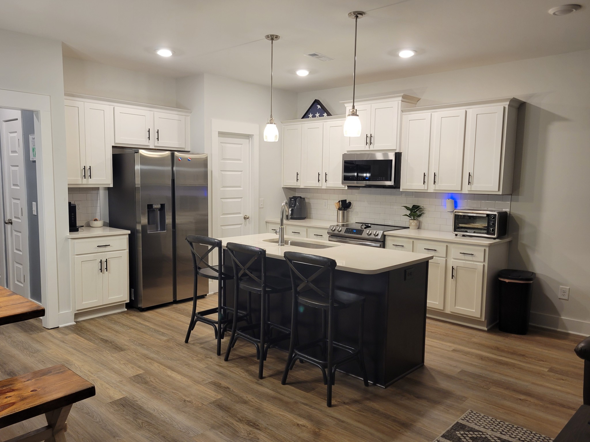 1227 Hayloft Pl