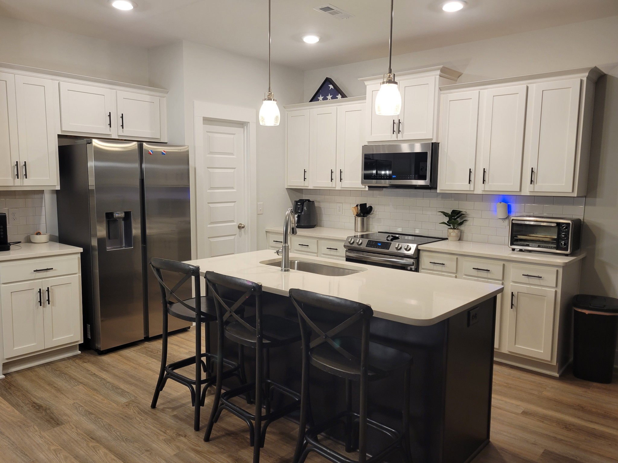 1227 Hayloft Pl