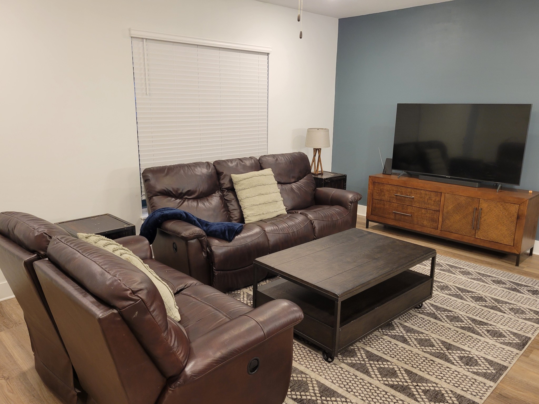 1227 Hayloft Pl