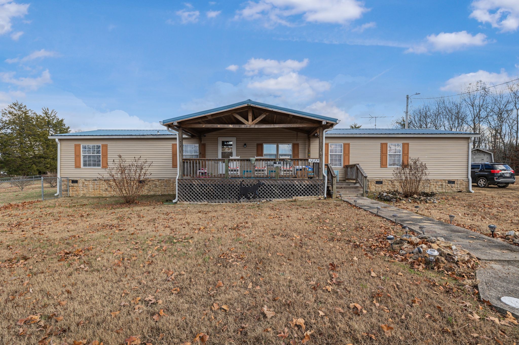 1423 Linden Hwy