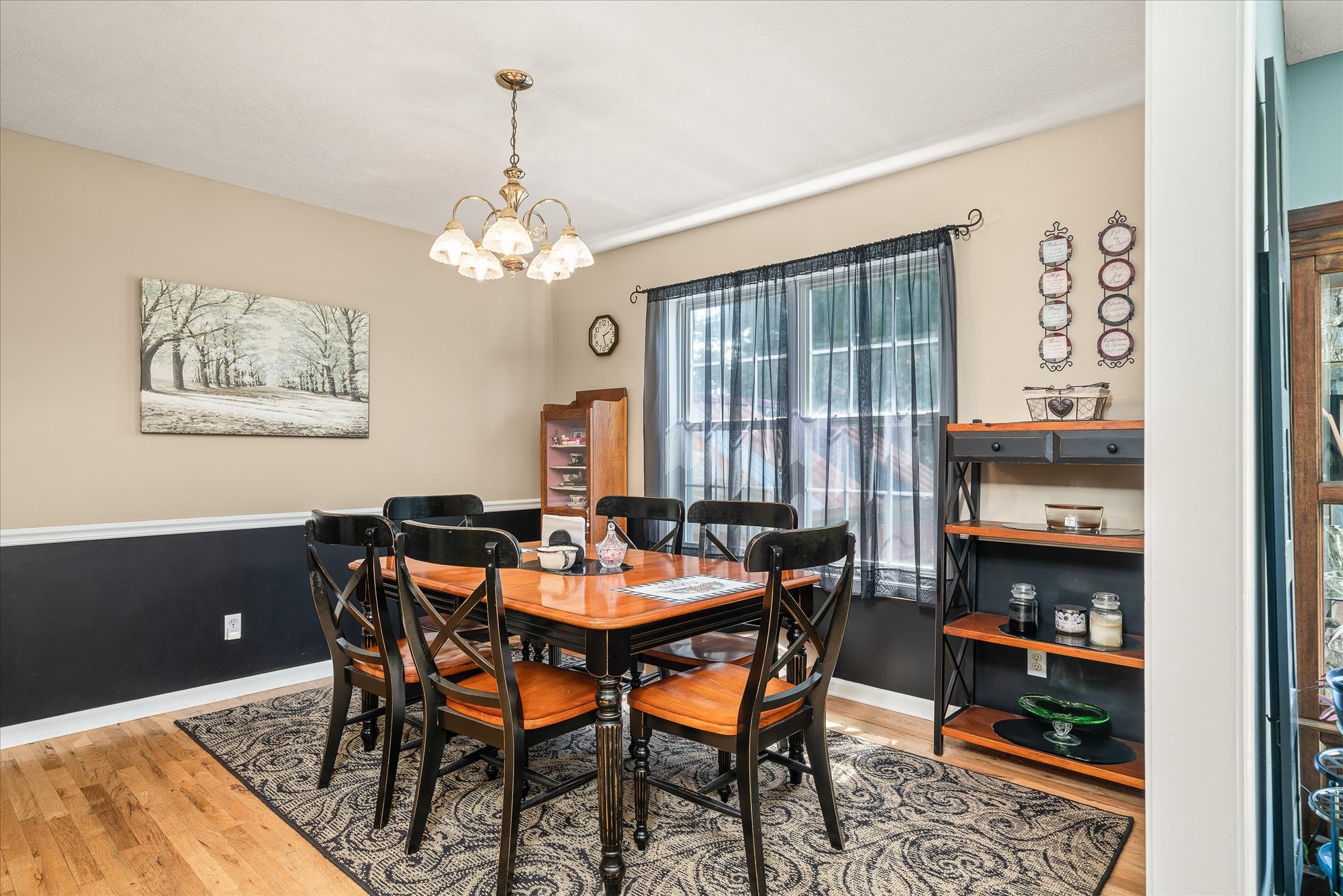 4010 Huntington Dr