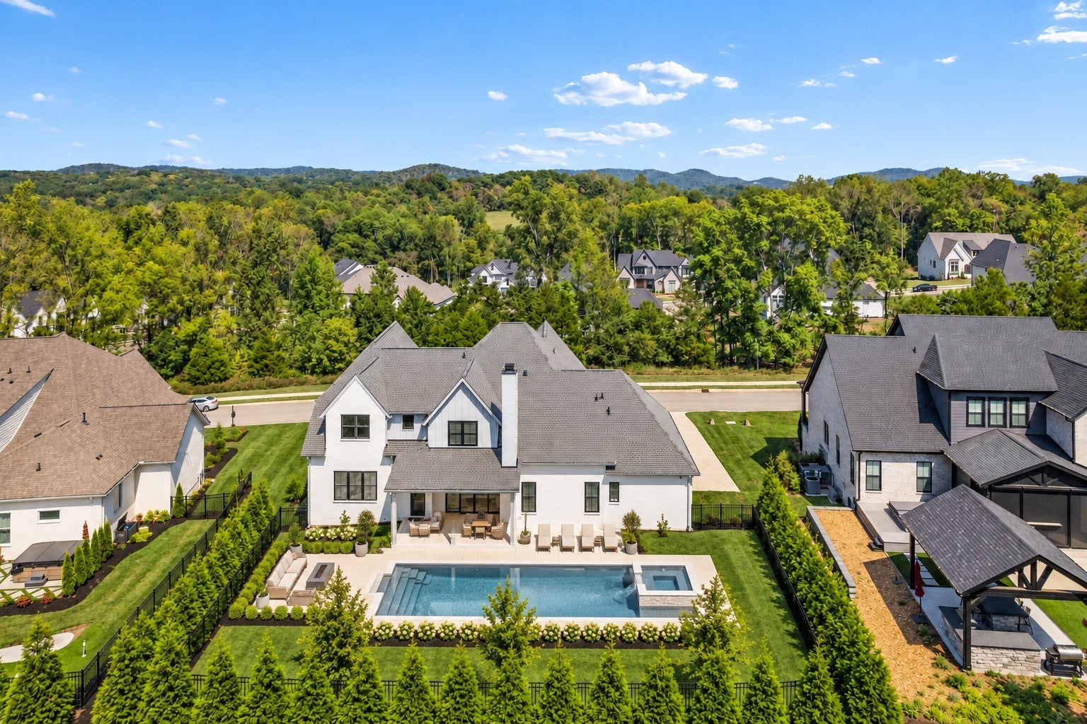 4672 Majestic Meadows Dr