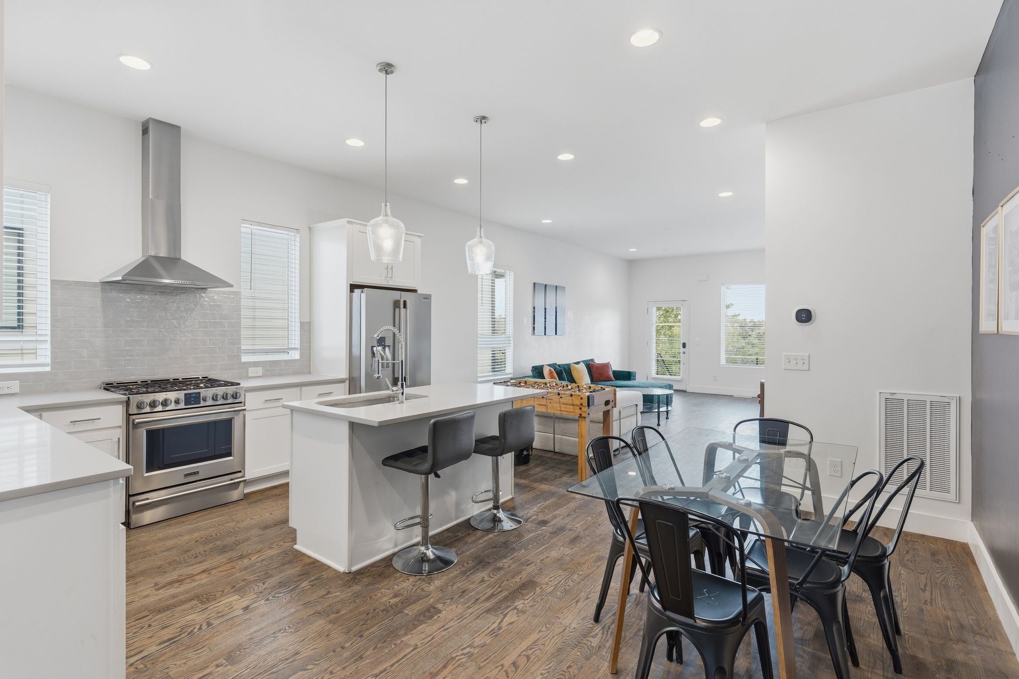 listing at 113b Elmhurst Ave, Nashville