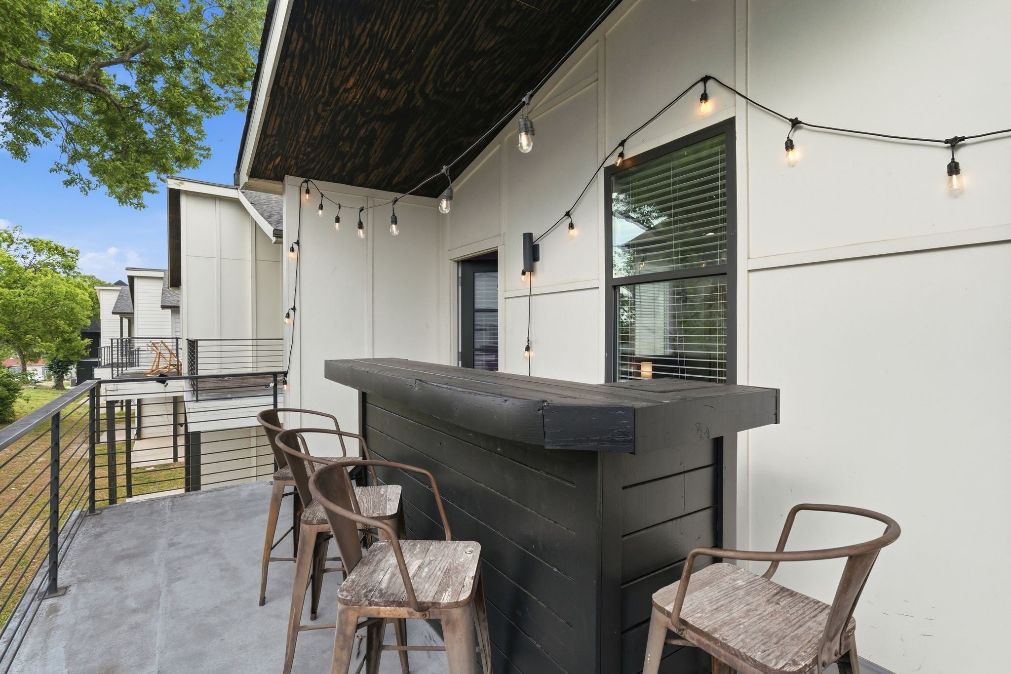 113B Elmhurst Ave