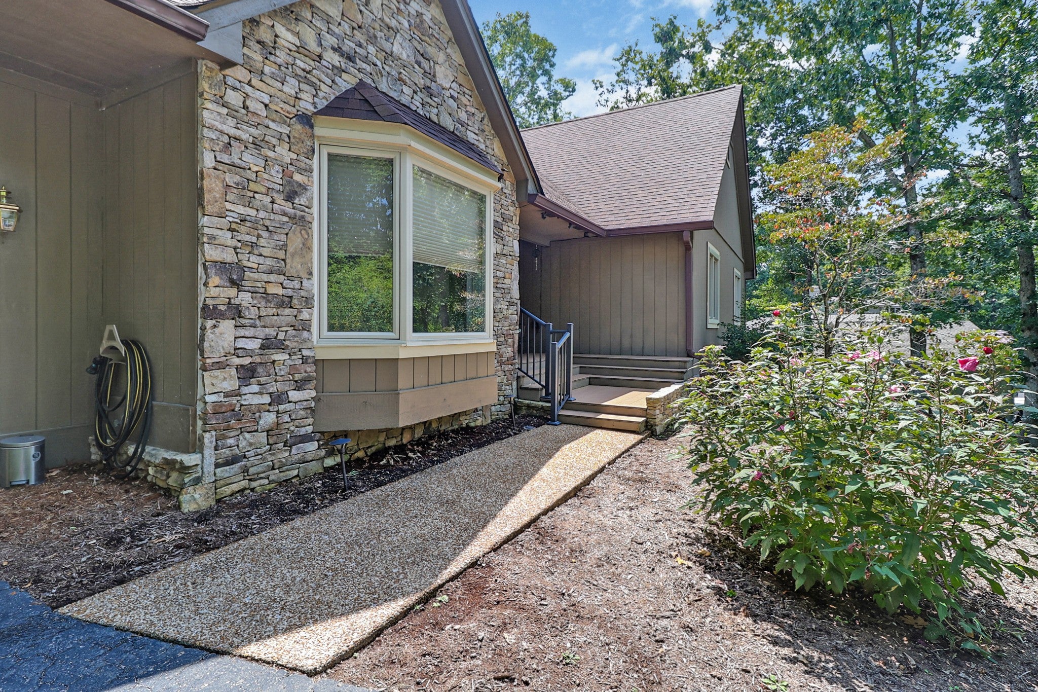 143 Lisa Ln
