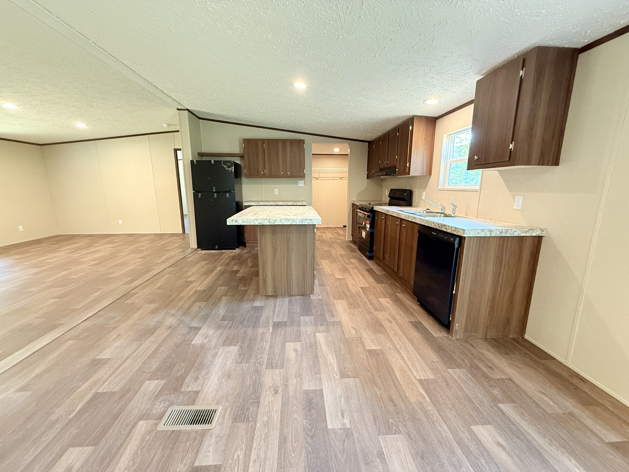 2452 Stone Man Rd
