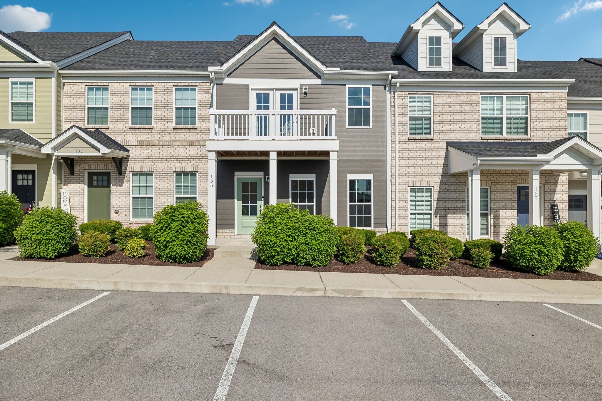 135 Harvard Dr