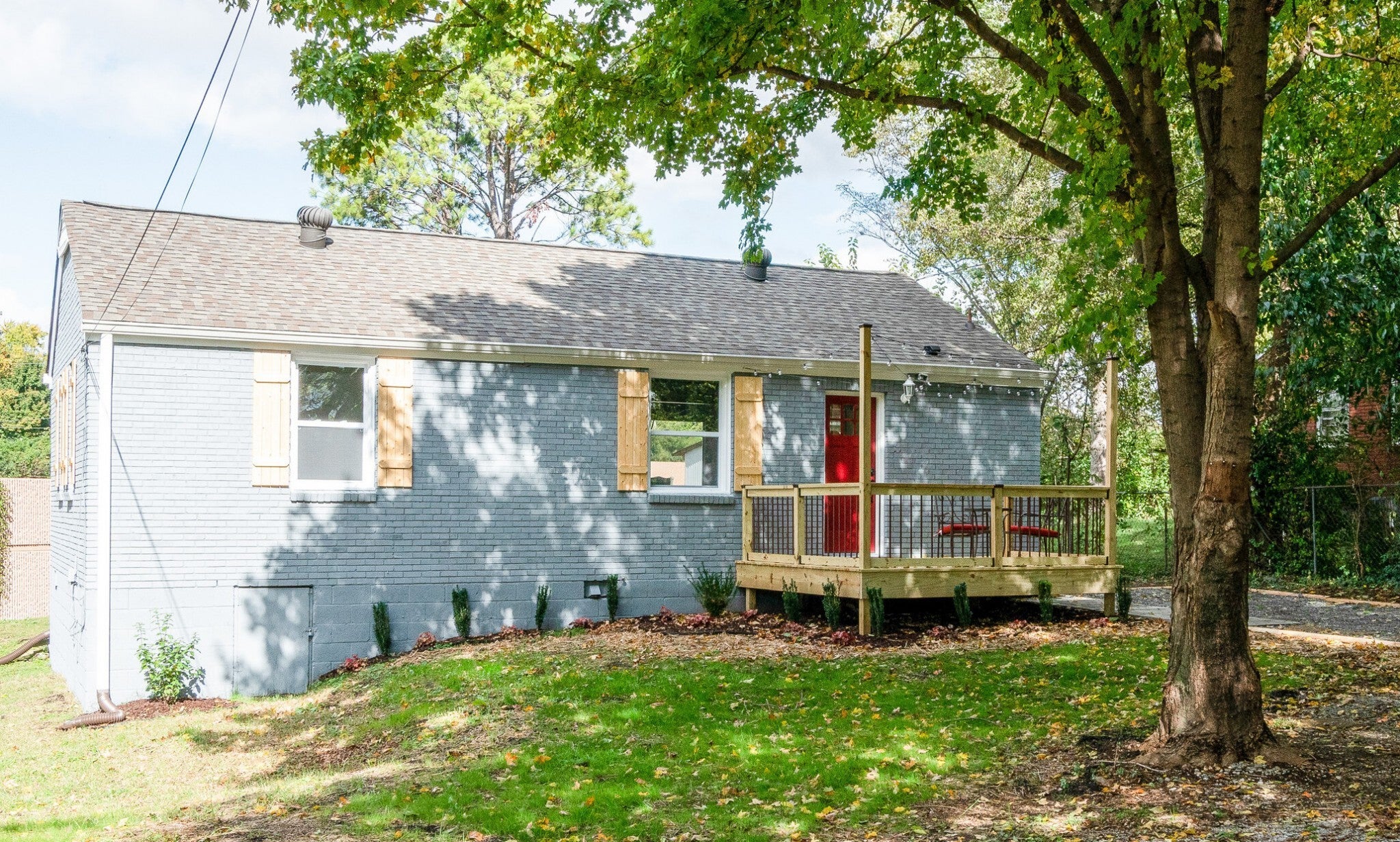 2-bed listing at 2020 S Lyle Ln, Nashville