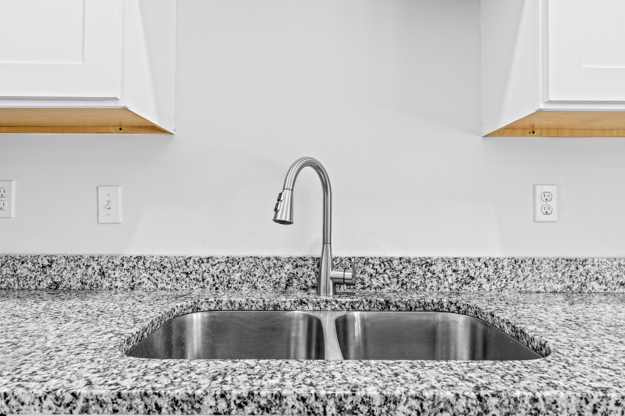 1213 N Chamberlain Avenue