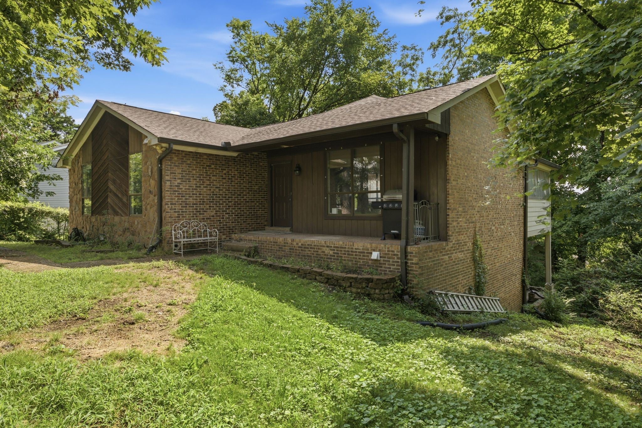 213 Cedarview Dr