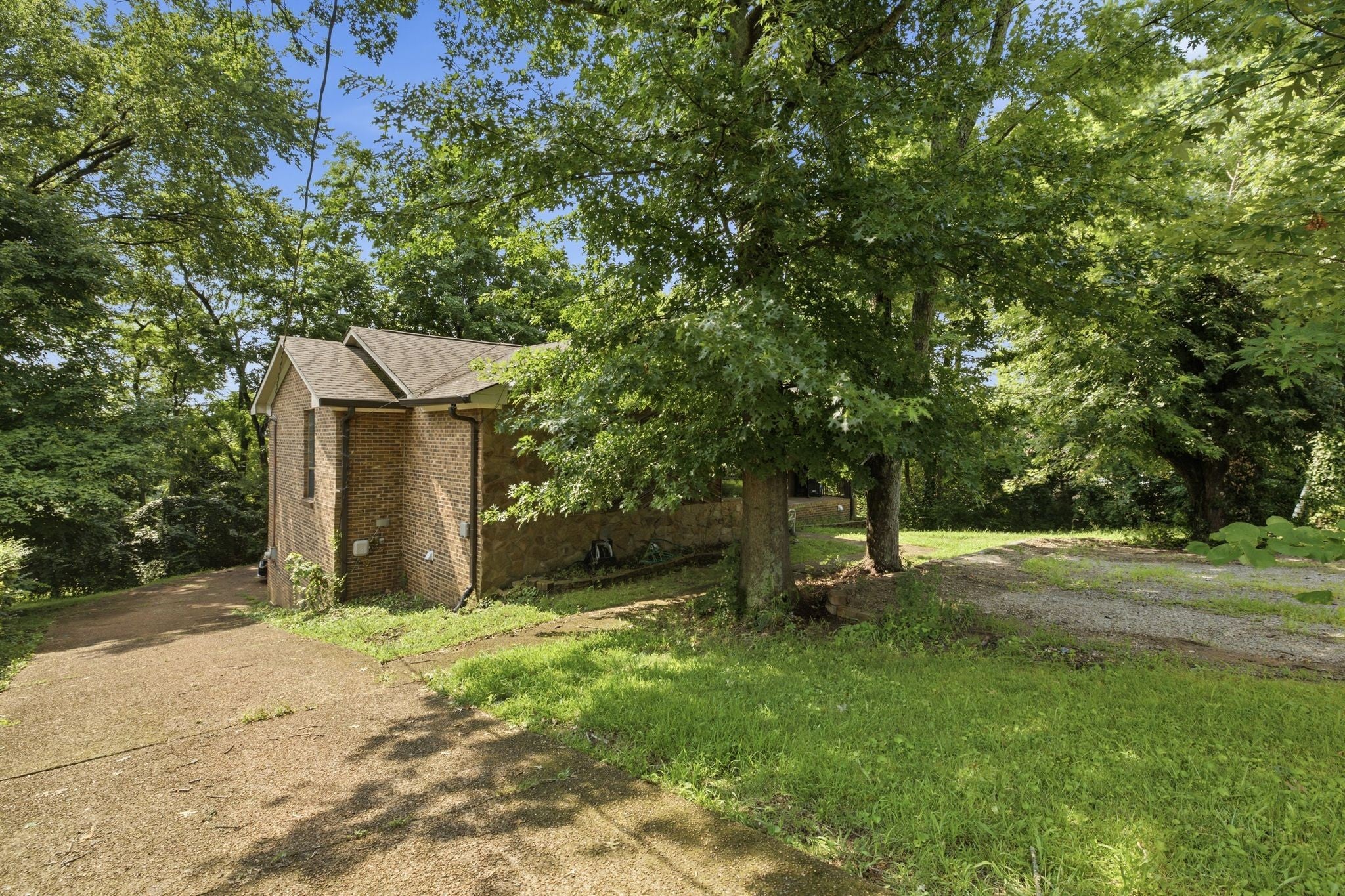 213 Cedarview Dr