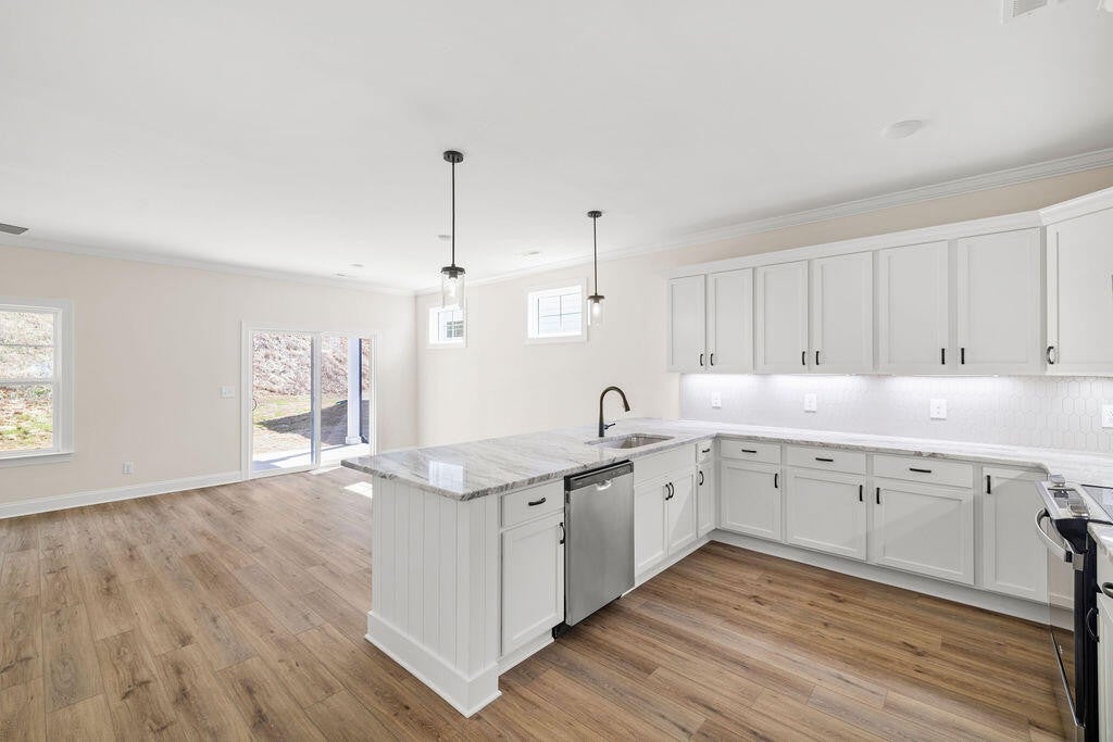 1637 Destiny Drive 08