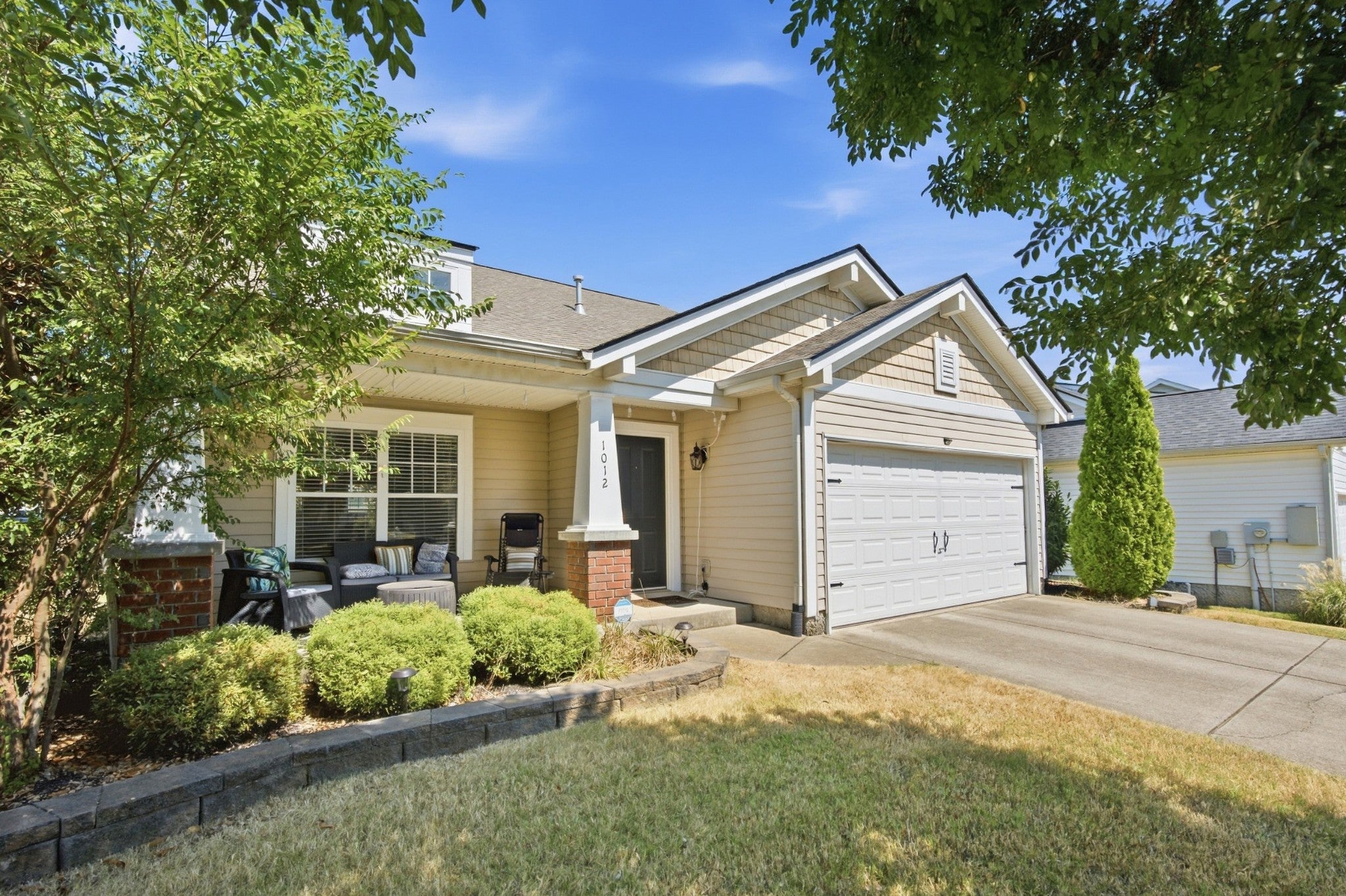 1012 Bradford Park Rd