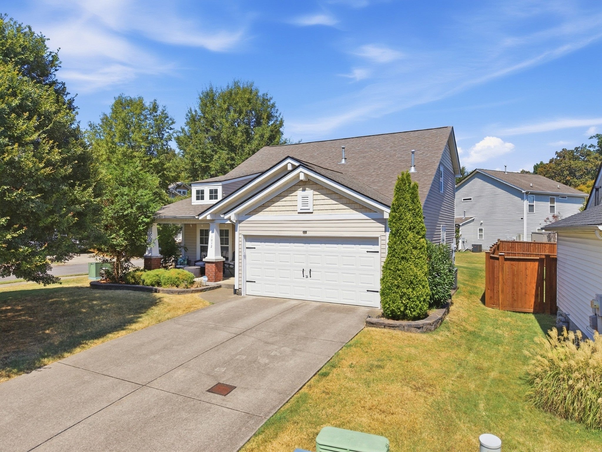 1012 Bradford Park Rd