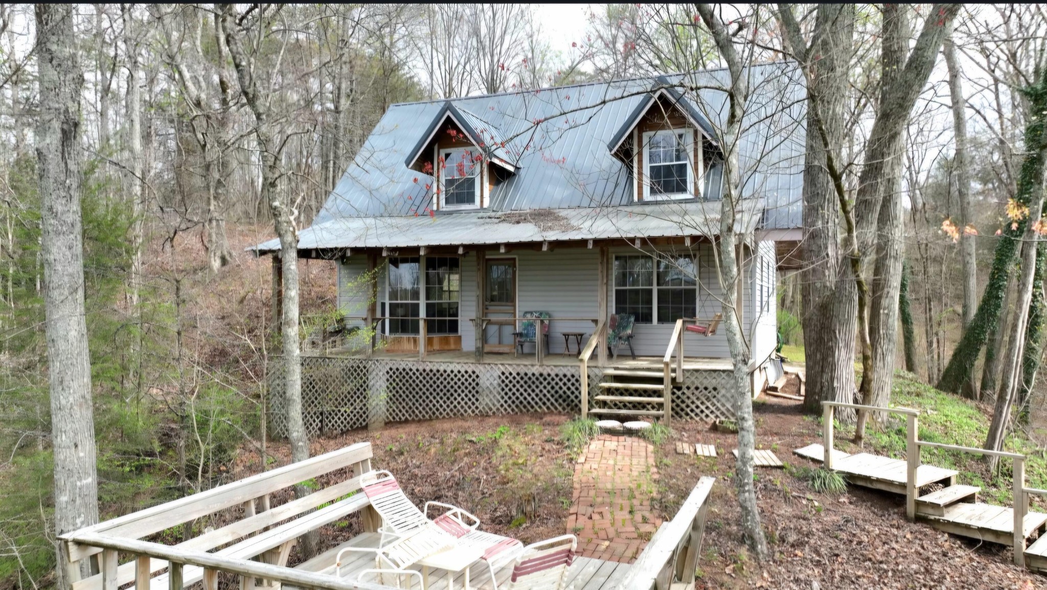 6870 Tennessee 360
