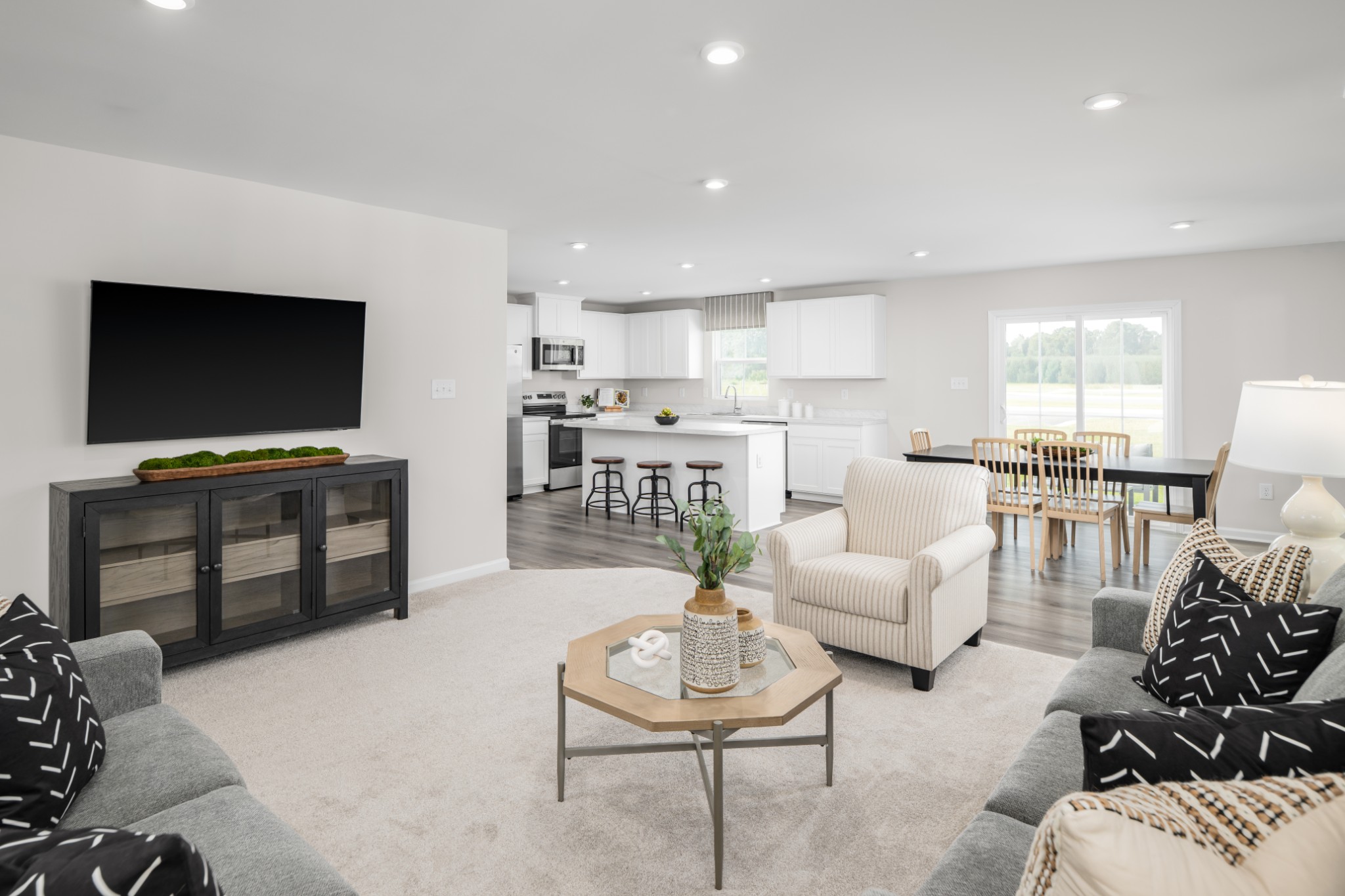 8069 MARCHWOOD BOULEVARD