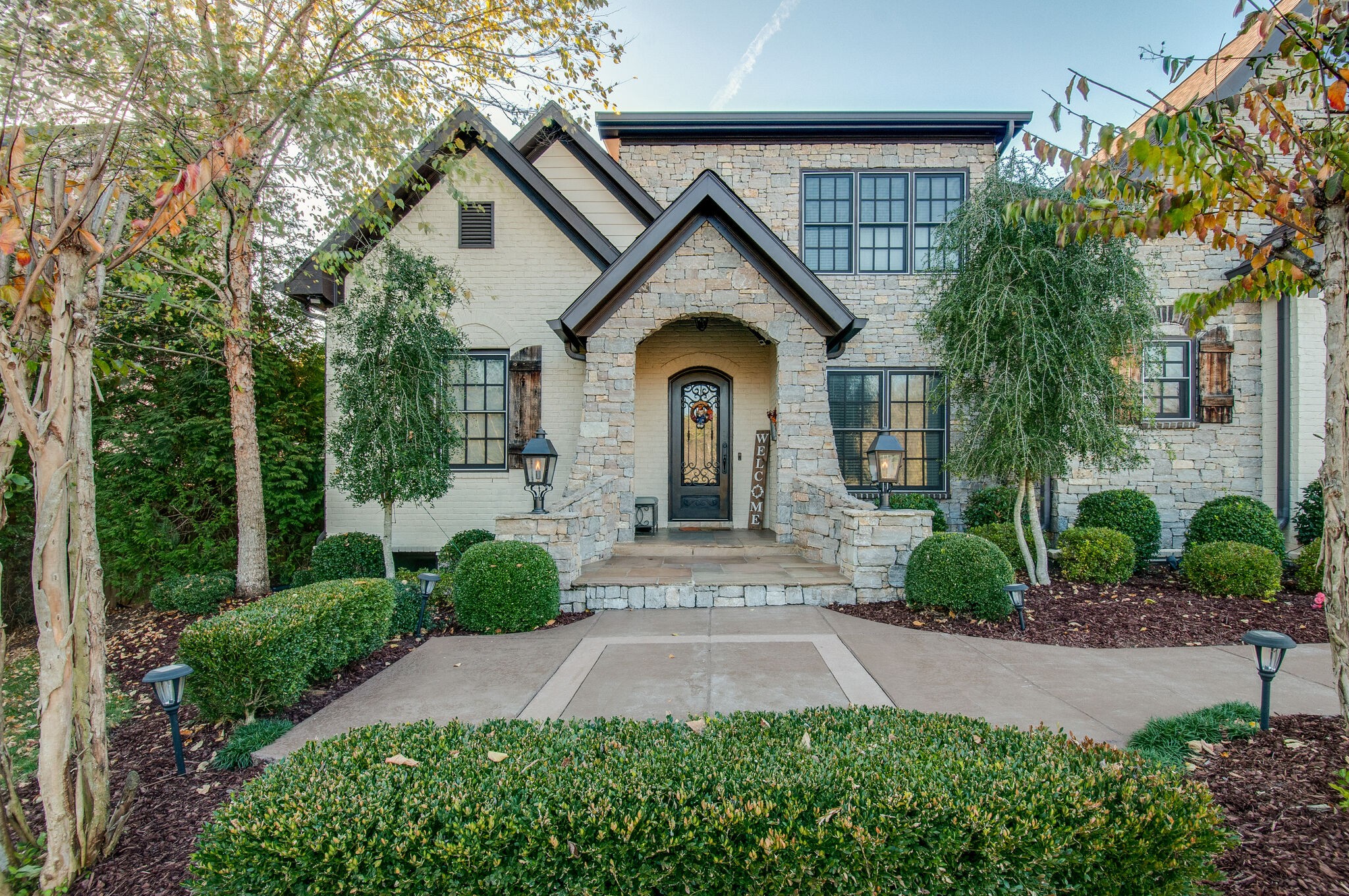 4001 Wallace Ln