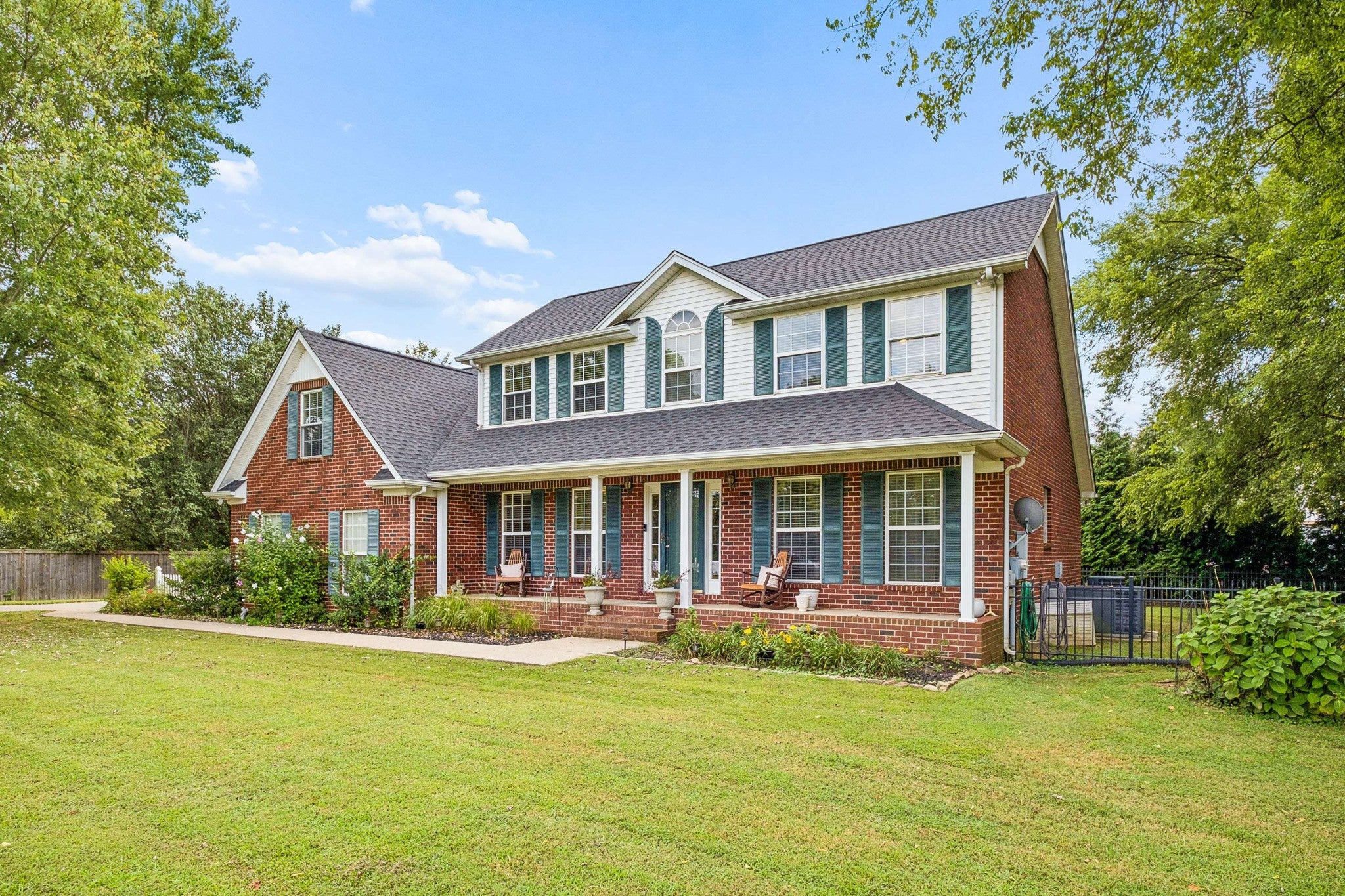 110 Arkow Ln