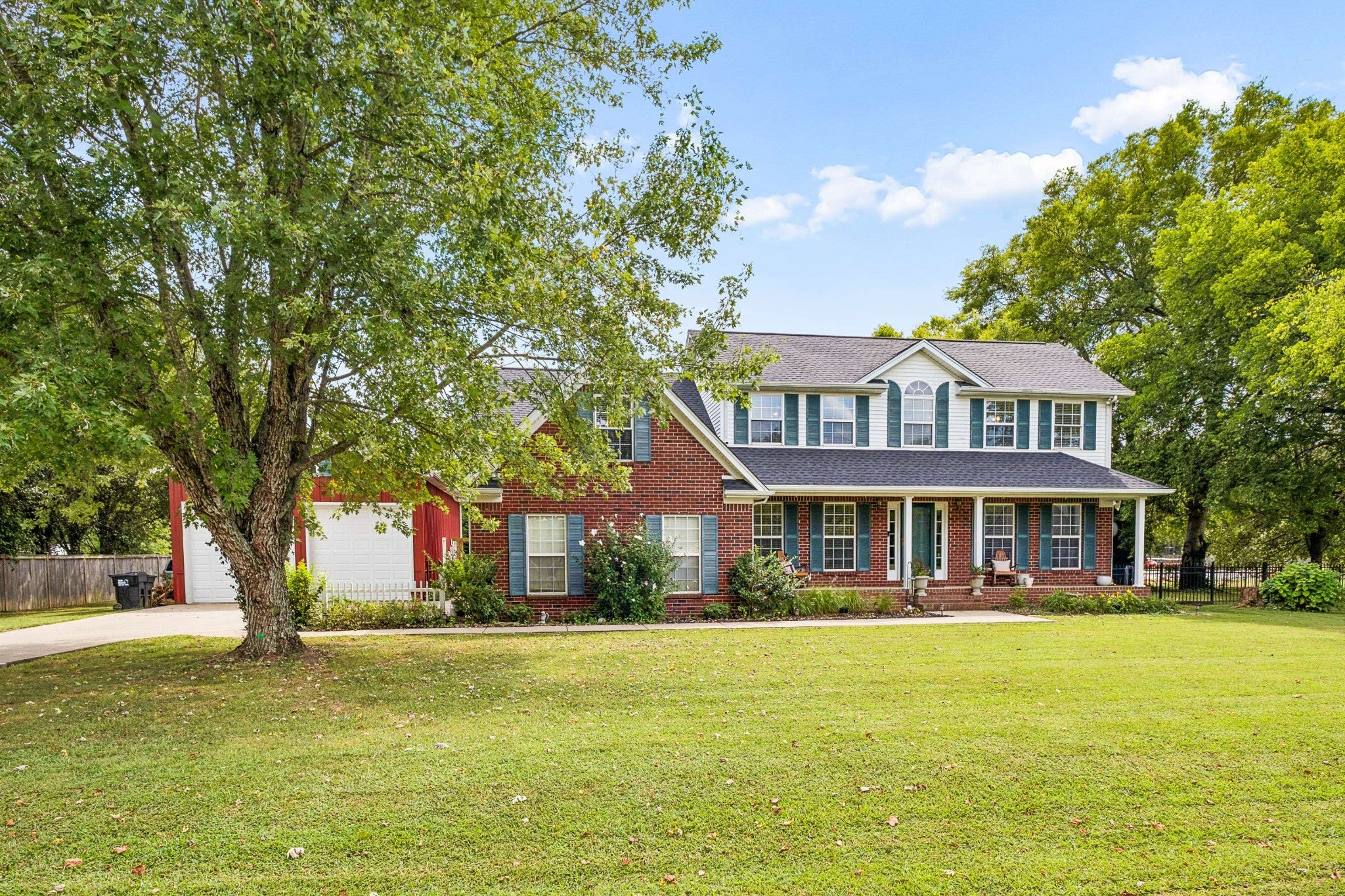 110 Arkow Ln
