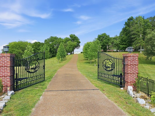 1150 COCHRAN CEMETERY RD, LEWISBURG, TN 37091 - Image 4a1adc2bfe3182d80ddc9be084be17c9/2197485370