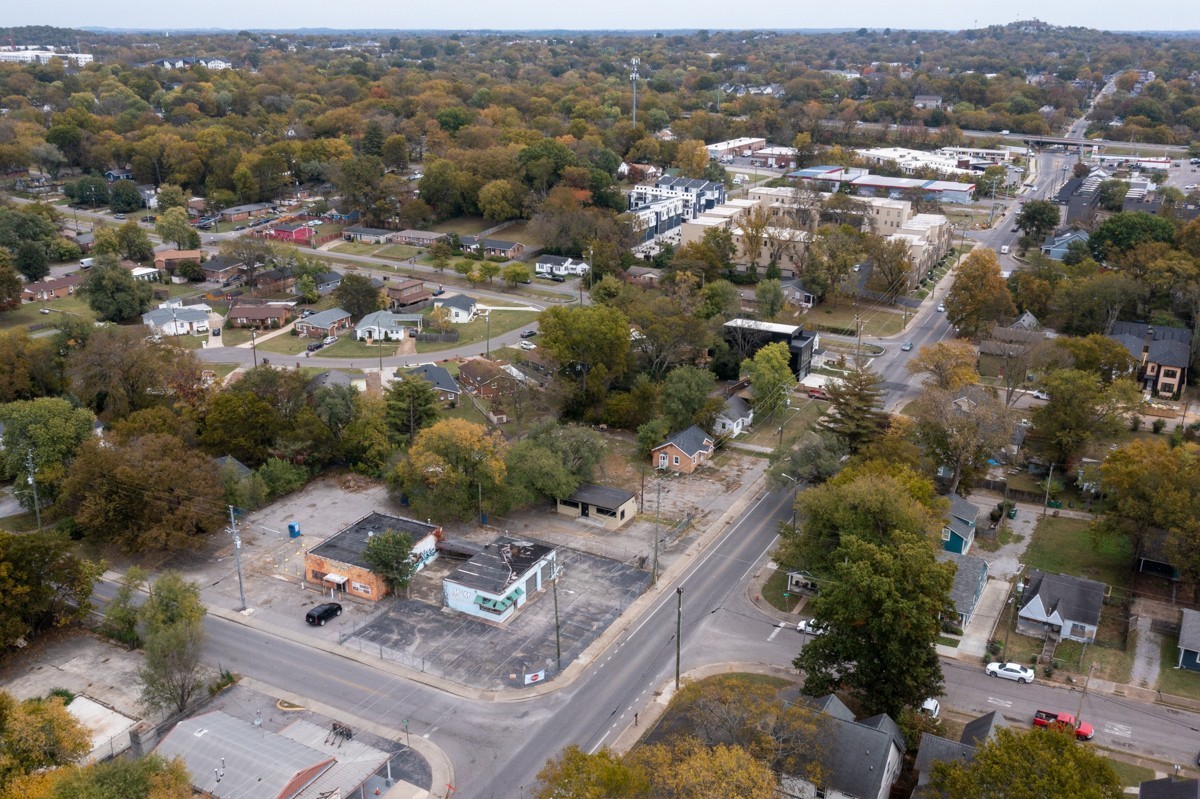 701 Douglas Ave