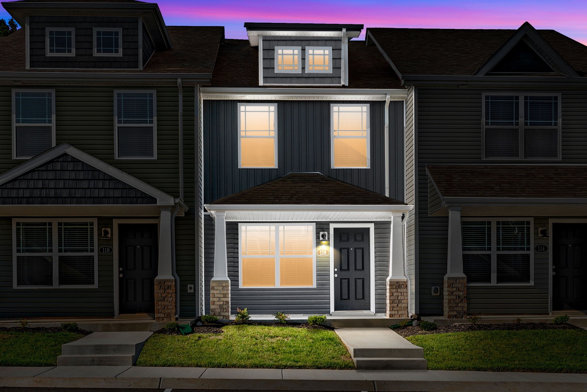 Clarksville, Tennessee 37040, United States, 2 Bedrooms Bedrooms, ,3 BathroomsBathrooms,Residential,Active,116575