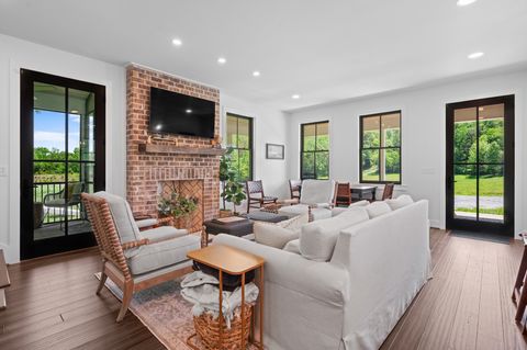 1912 Joppa Rd Walling TN 38587
