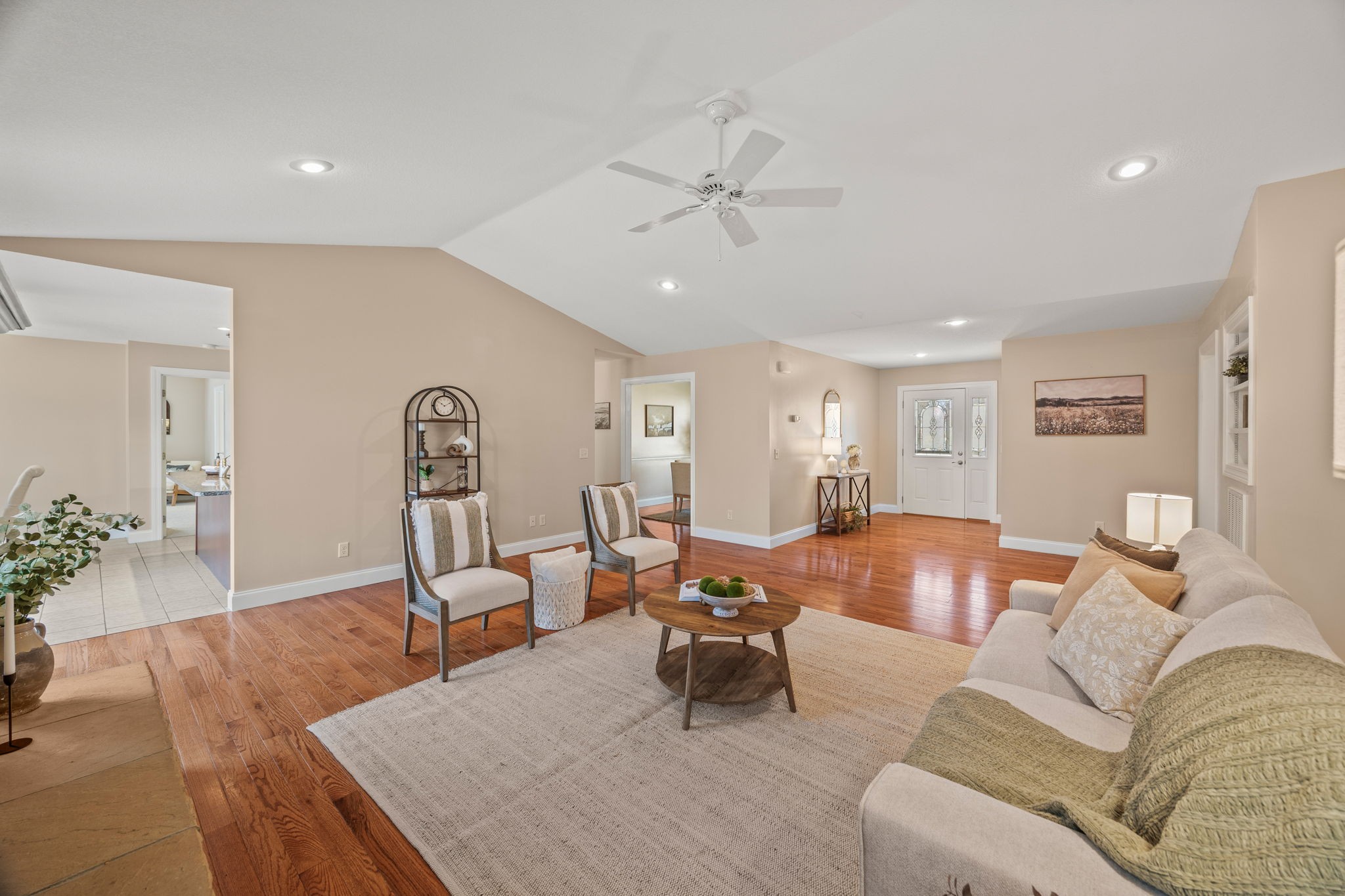300 Satsuma Dr
