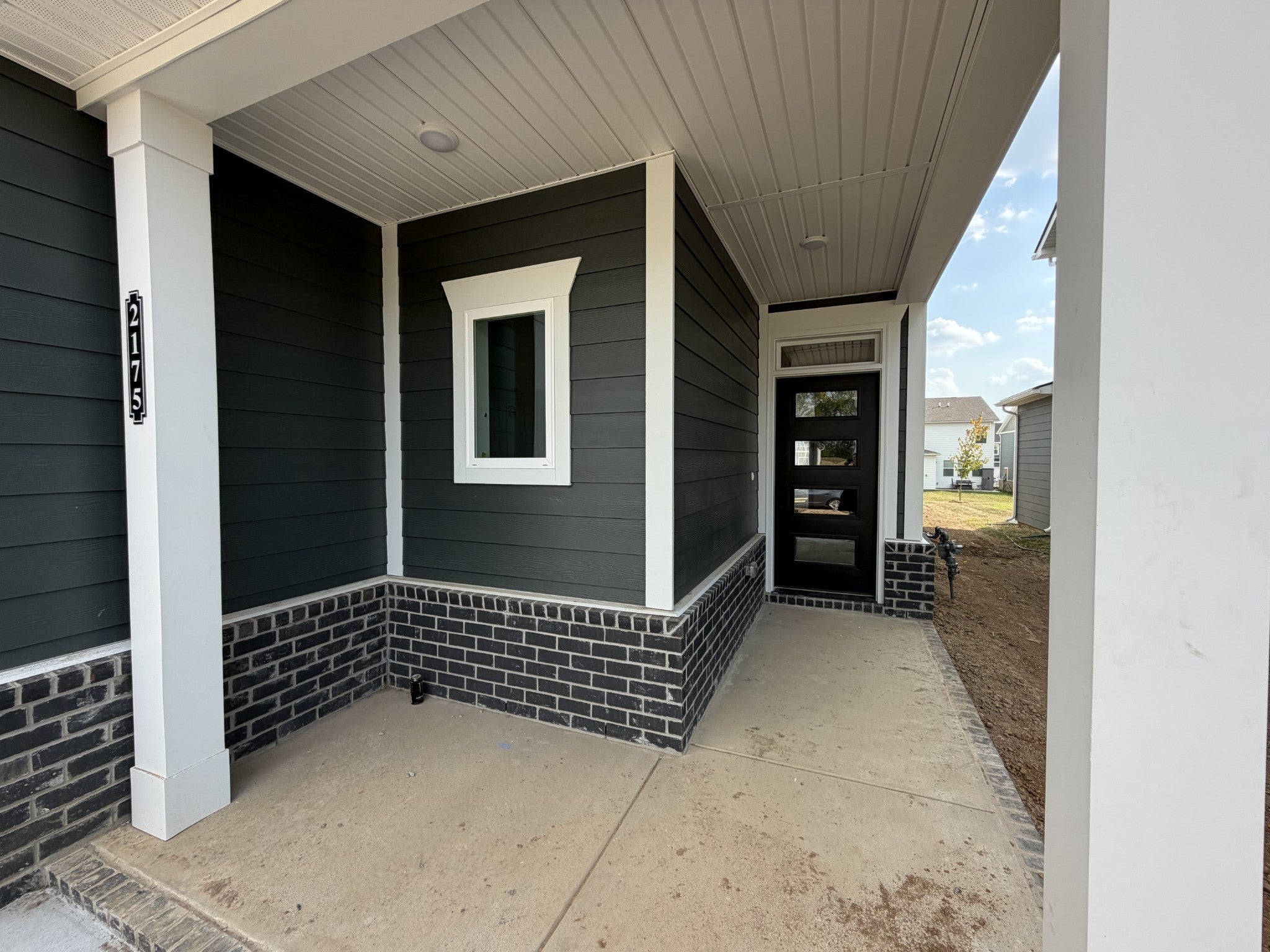 2175 Mackinac Bend