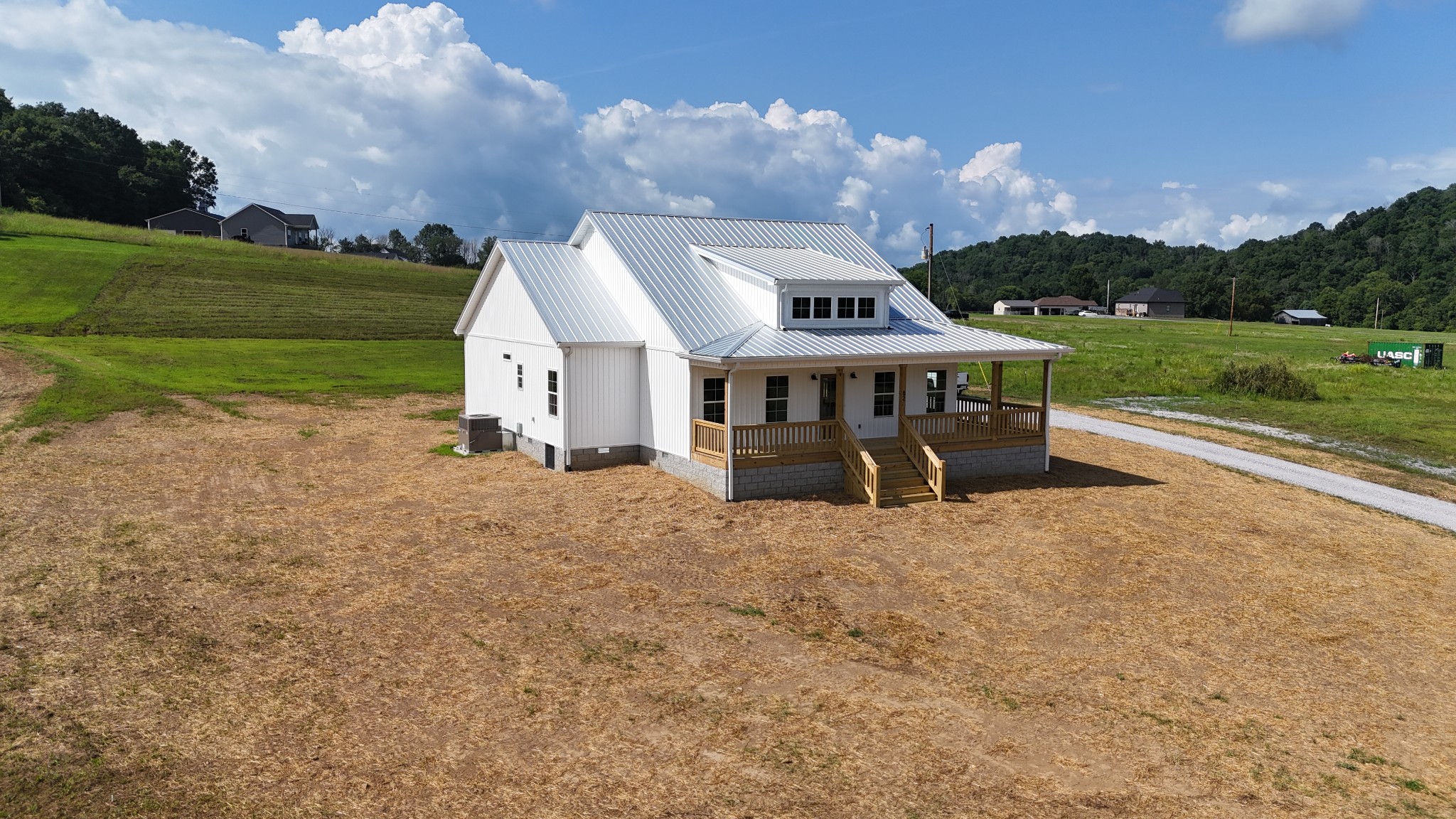 82 Beech Hill Ln